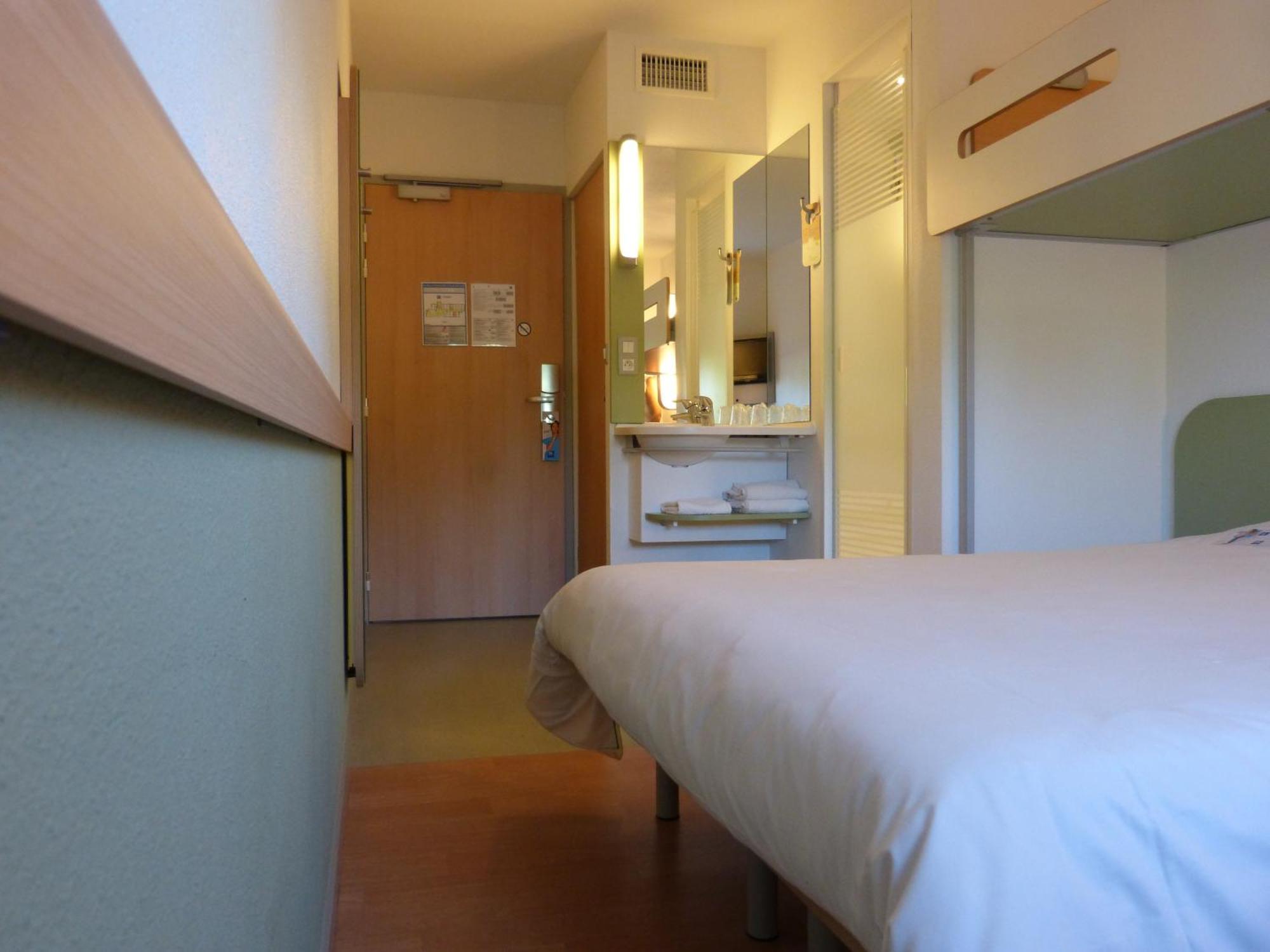 Ibis Budget Tours Nord Exterior foto